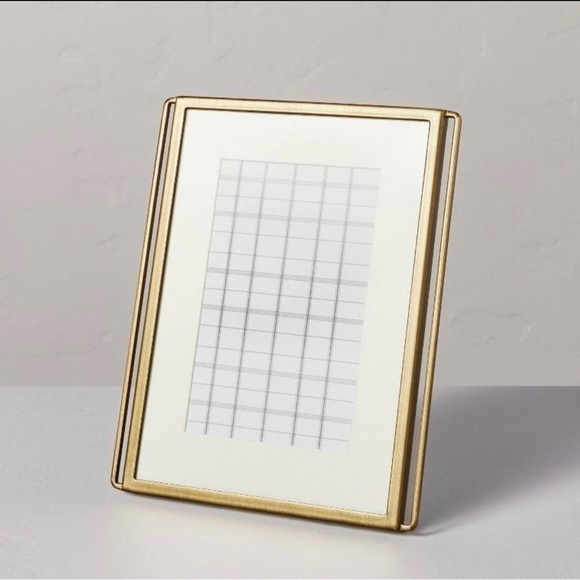 4”x6” Wire-Edge Brass Picture Frame Antique Finish - Hearth & Hand Magnolia - Picture 3 of 8